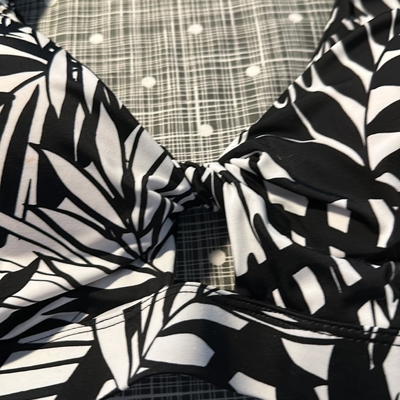 Swimsuits for All leopard print bikini top. NWT - Picture 2 of 11